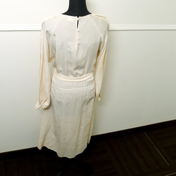 Vintage St. Pierre Ltd. Pleated Silk Shift Dress Size 6 Cream - Picture 5 of 15